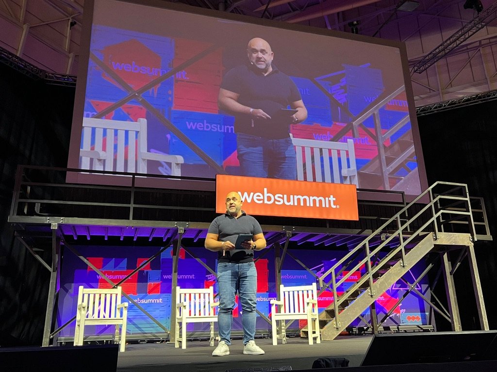 Danny Frietman moderator dagvoorzitter on stage 07