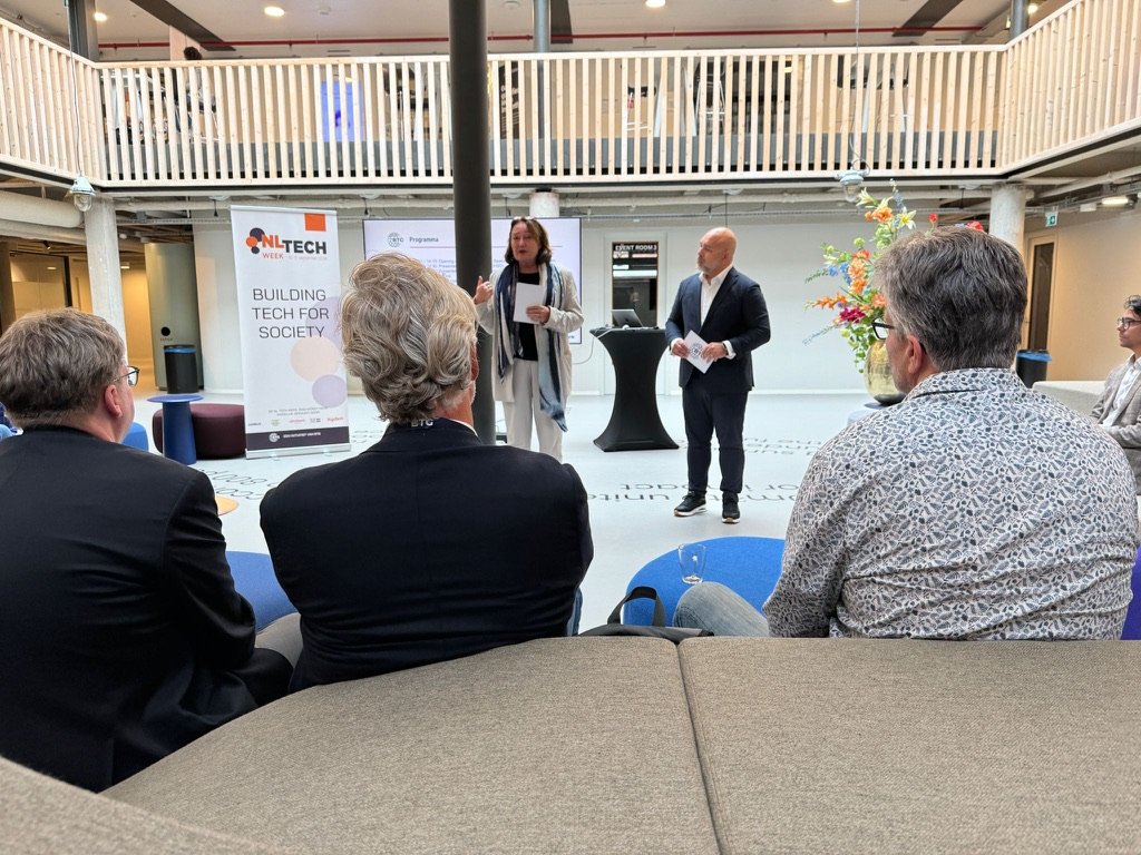 Danny Frietman moderator dagvoorzitter on stage 38