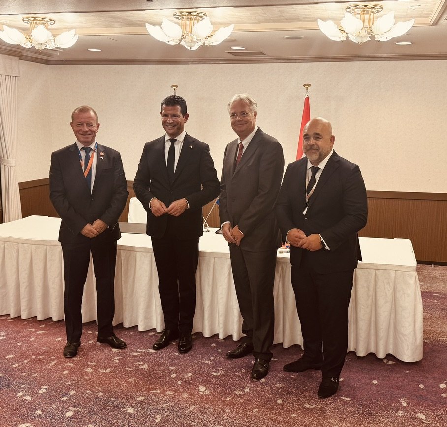 Danny Frietman moderator dagvoorzitter on stage 42